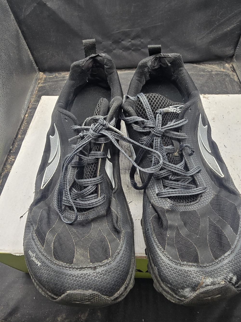Altra Men's Black and Gray Athletic Running Shoes